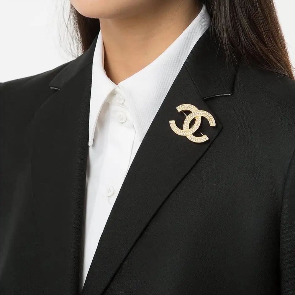 Authentic Chanel vintage gold CC Brooch